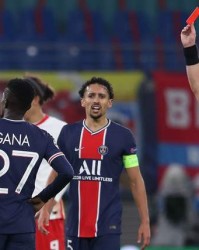  巴黎圣日耳曼客场逆转击败里昂，积分榜领跑优势扩大  