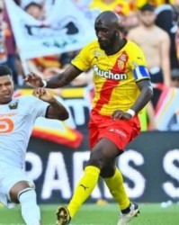  朗斯主场球迷冲突事件，俱乐部遭足协严厉处罚  