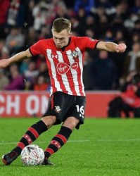  伊萨克戴帽纽卡客场横扫埃弗顿终结连败